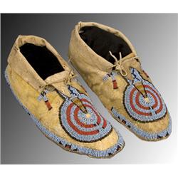 Cheyenne Keyhole Moccasins.