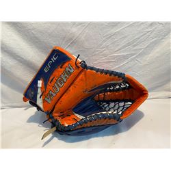 Vaughn Goalie glove 45 inch perimeter