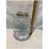 Image 1 : glass jar