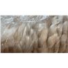 Image 2 : Box of white New Zealand wool yarn