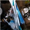 Image 2 : BOX OF PORTABLE BANDSAW BLADES, SPOTLIGHT, TOOL HOLDERS AND MORE