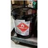 Image 1 : 5 gallon jug of lacquer thinner