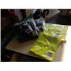 Image 1 : NEW CONDOR MEDIUM VESTS AND 5 NEW CONDOR 3XL SAFETY VESTS