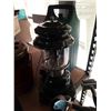 Image 3 : COLEMAN LANTERN AND HEATER