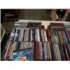 Image 2 : 2 TRAYS OF CDS