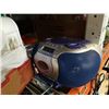 Image 2 : BOSCH FAMILY ELECTRONIC MIXER AND CUISINART FROZEN YOGURT, ICE CREAM AND SORBET MAKER AND RADIO