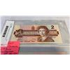 Image 2 : 3 MINT 1986 CANADIAN 2 DOLLAR BILLS - 2 IN SEQUENCE, LAST ISSUE OF BILL
