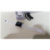 Image 10 : NEW WHITE SMARTWATCH WITH MAGNETIC CHARGER