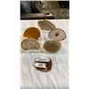 Image 2 : SEMI PRECIOUS STONE SLABS ON STANDS