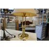 Image 3 : 2 TABLE LAMPS, BRASS AND FLOWER