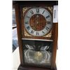 Image 2 : LAVA 31 DAY CLOCK WITH KEY AND PENDULUM