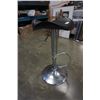 Image 3 : CHROME GAS LIFT BARSTOOL