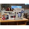 Image 1 : STORE RETURN HAMILTON BEACH TOASTER AND 1.7L GLASS ELECTRIC KETTLE
