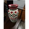 Image 1 : WINSTON CIGARETTE PACKAGE FOLK ART VASE