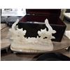 Image 2 : LEATHER STORAGE BOX, JEWELRY AND DRAGON FIGURE