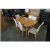 Image 2 : MAPLE DRAWLEAF DINING TABLE WITH 6 CHAIRS