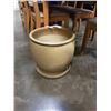 Image 1 : LARGE POTTERY PLANTER POT