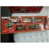 Image 1 : NORTH POLE HOLIDAY EXPRESS TRAIN SET
