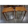 Image 2 : 2 SMALL MAPLE ENDTABLES