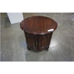 ROUND DIELCRAFT FRENCH PROVINCIAL ENDTABLE