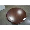 Image 3 : ROUND DIELCRAFT FRENCH PROVINCIAL ENDTABLE