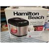 Image 2 : 2 STORE RETURN HAMILTON BEACH 1.7L GLASS ELECTRIC KETTLES AND HAMILTAN BEACH ARTISAN DOUGH AND BREAD