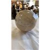 Image 2 : LARGE ONYX SPHERE MSRP $180