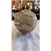 Image 4 : LARGE ONYX SPHERE MSRP $180