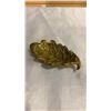 Image 8 : METAL HORSEHEAD, WITH PLAQUE AND LEAF BOWL