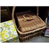 Image 3 : WICKER BASKETS, TIN BOX AND COLLECTABLES