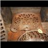 Image 1 : Cast Iron Tractor Seat  R430