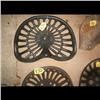 Image 1 : Cast Iron Tractor Seat  Deering D257
