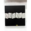Image 1 : Large 2D Wall Art Panel - 1.5" x 32" x 32"