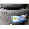 Image 1 : New Weathermaxx All Season 215/50R17 Tire