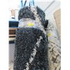 Image 1 : 8' x 10' Multi Colour Patterned Shag Carpet