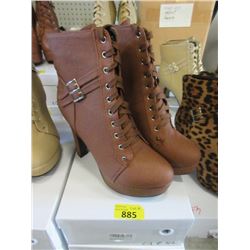 New Pair of Size 42 Lace Up Boots - Brown