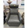 Image 1 : Grey Power Recliner - Untested