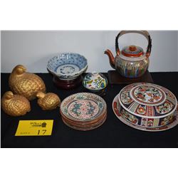 MIXED LOT: ANTIQUE BLUE & WHITE BOWL, ASSORTED PLATES, TEAPOT, VASE & BIRDS (14 PCS)