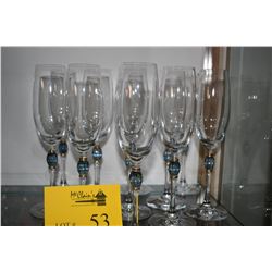 CHAMPAGNE FLUTES (11 PCS)