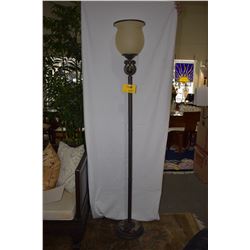 FLOOR LAMP (6' 1" TALL)