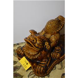 CERAMIC FUU DOG STATUE