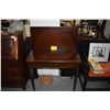 Image 1 : ANTIQUE FLIP TOP TABLE
