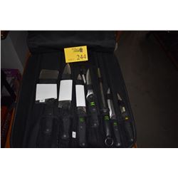 BERGHOFF 8 PIECE KNIFE SET IN CARRYING CASE