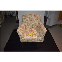 UPHOLSTERED ARM CHAIR