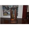 Image 8 : CHINESE ELABORATELY CARVED VINTAGE ALTER BOX & CHINESE DEITY (ALTER BOX 24.5" X 19" X 9.5")