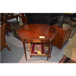 GATELEG TABLE (OLD COLONY FURNITURE CO.)