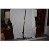 Image 1 : VINTAGE LONG RIFLE (62" L)