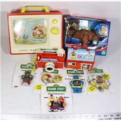 VINTAGE FISHER PRICE TOYS SCROLL MUSIC