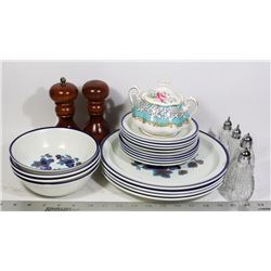 ROYAL DOULTON CHINA - FESTIVAL PATTERN - 4 PLACE