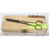 Image 1 : PROFESSIONAL SCISSORS IN WOODEN CASE